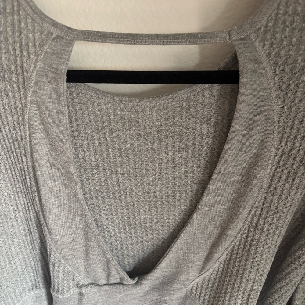 Free People We The Free Thermal Cropped Top with open back in size small - Picture 7 of 9